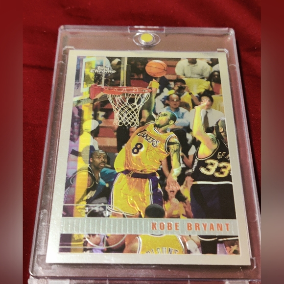 Kobe Bryant 2nd Year Topps Chrome Card Dunking In 10 graded Cond. - Picture 1 of 4